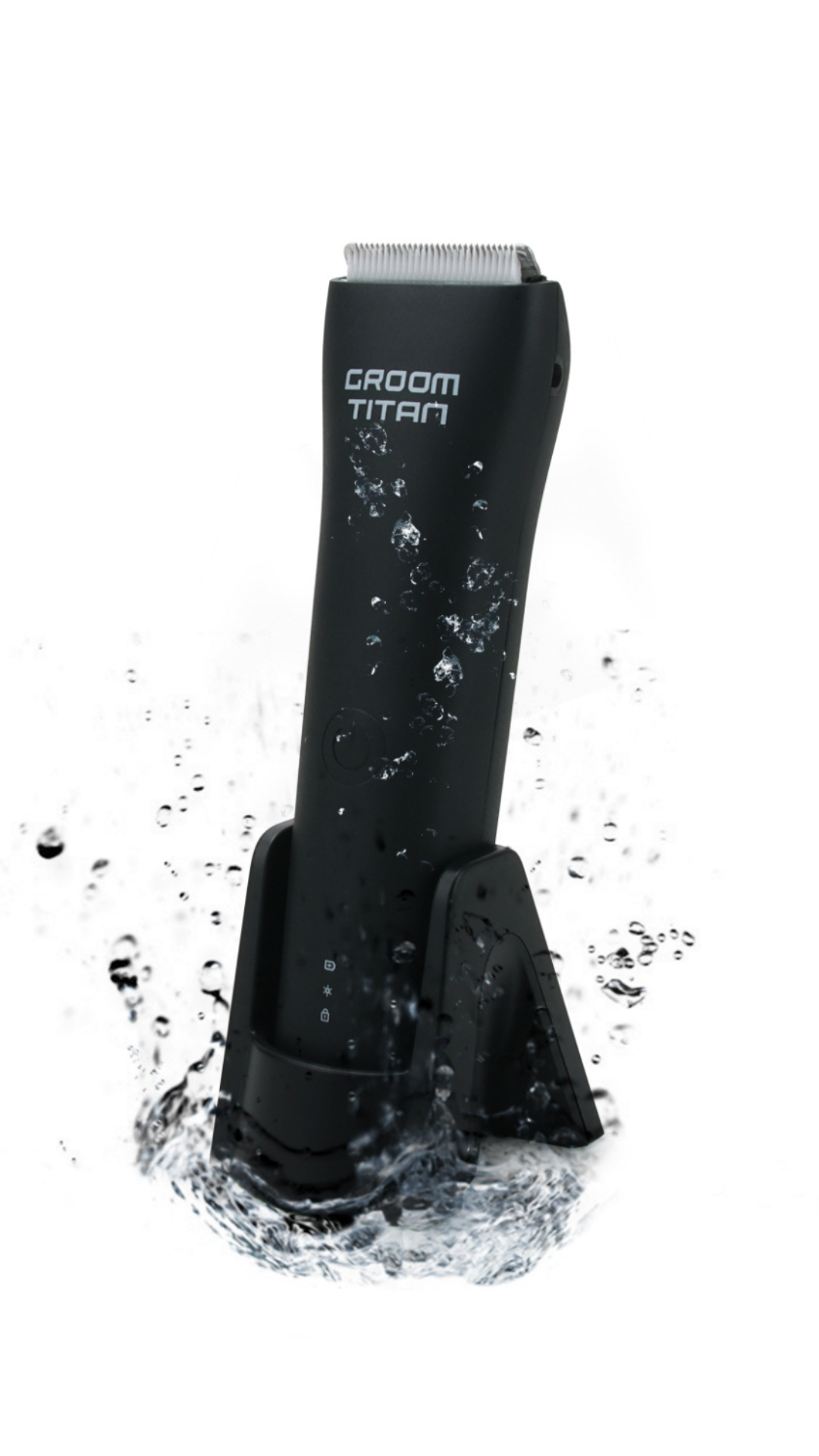 Groom Titan